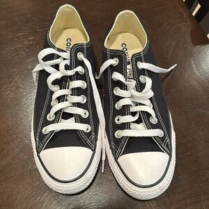 Converse Chuck Taylor All Star Canvas Shoes, women’s size 8